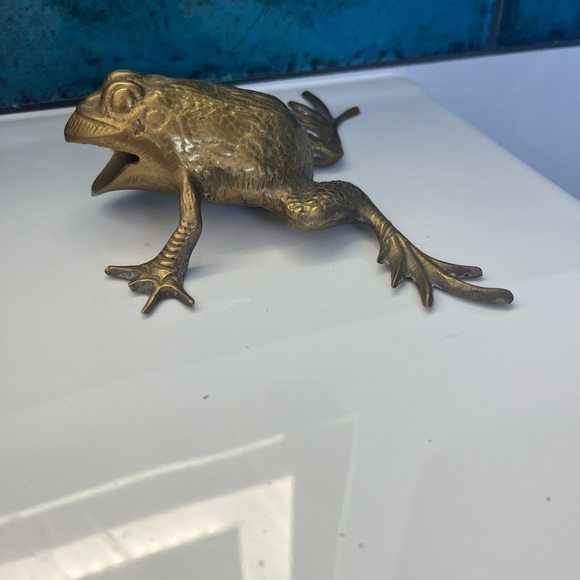 Frog Bronze Statue unique great for decor and good luck 👍 - Picture 5 of 7